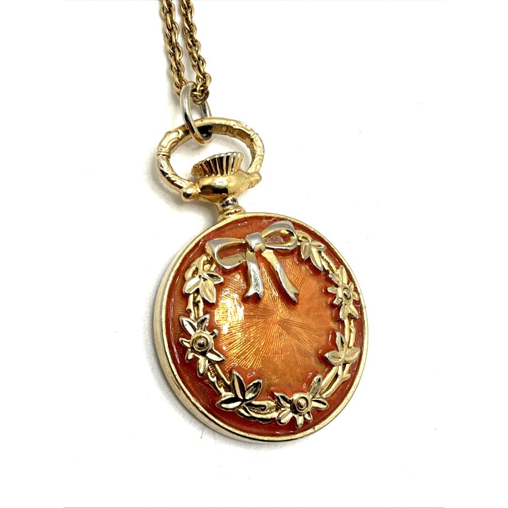 JOAN RIVERS Enamel Floral Wreath Pendant with Mirror Necklace Gold Tone 32"